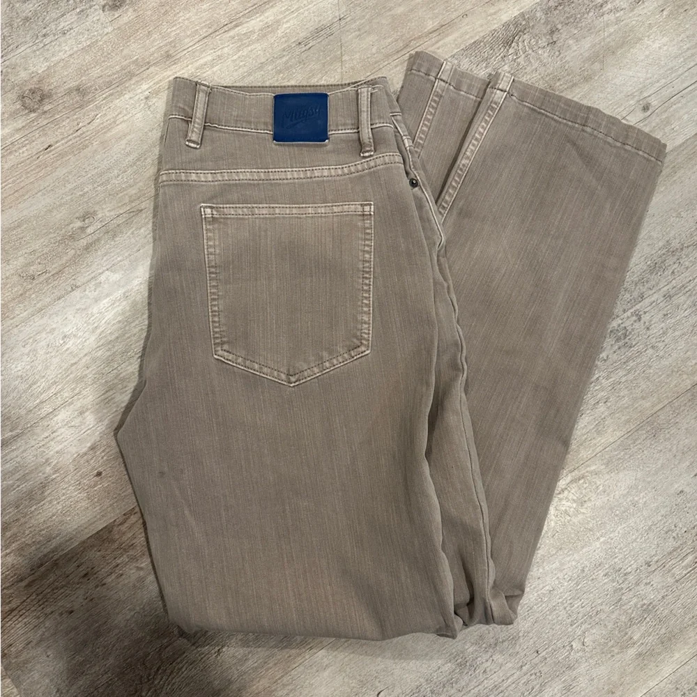 NWOT | Mugsy Men's Bucks Coolmax Jeans in Grey